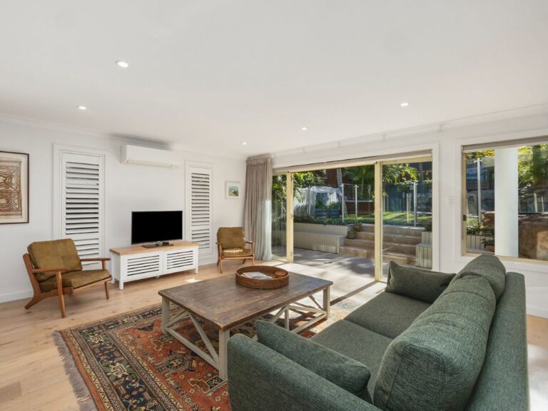 MVMILI Living room 2